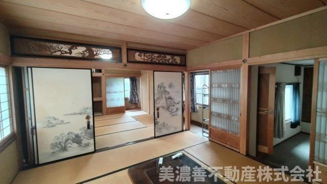 ６５７２０　岐阜市加納朝日町2丁目借地権付建物の和室