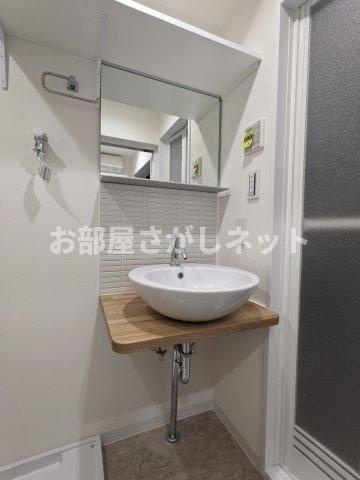 ブランドール坂下三丁目の洗面所