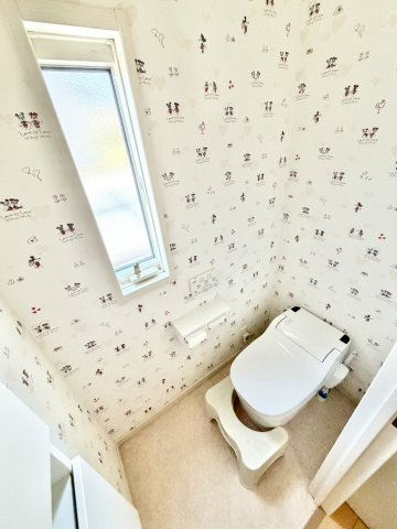 さいたま市西区中野林中古戸建のトイレ
