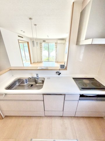 さいたま市西区中野林中古戸建のキッチン