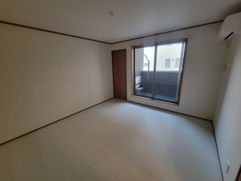 マザーユニックス船橋本町の居間・リビング