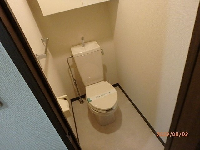 メインステージ茅場町のトイレ|落ち着いた色調のトイレです