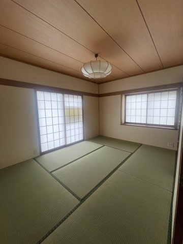 西岐波一戸建ての和室