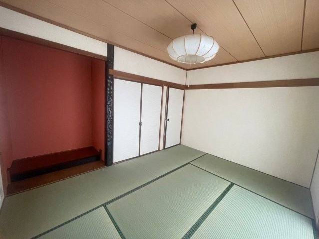 西岐波一戸建ての和室