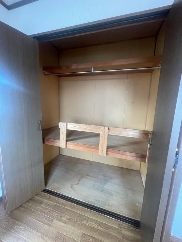 西岐波一戸建ての収納