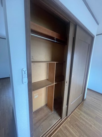 西岐波一戸建ての収納