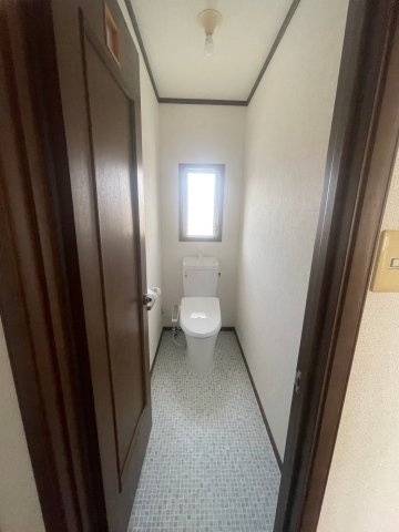 西岐波一戸建てのトイレ