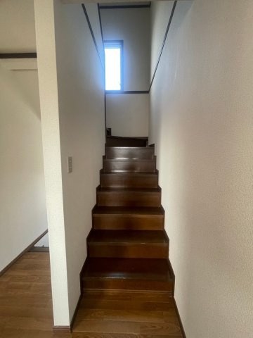 西岐波一戸建ての内装