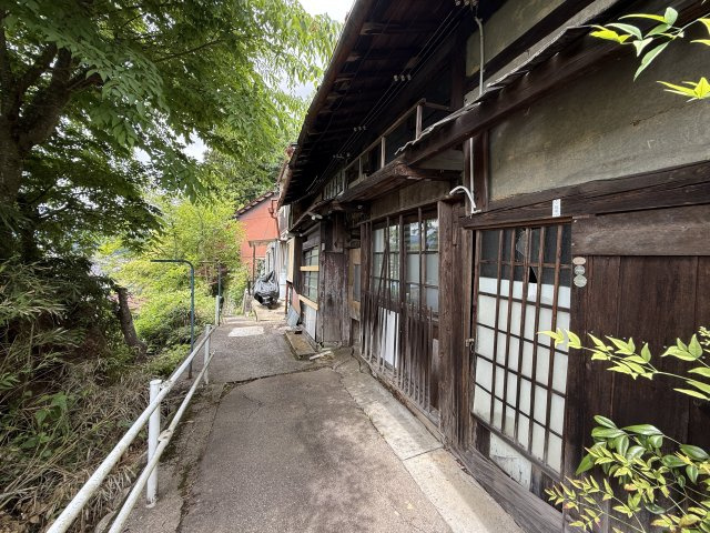 2026/5/29新規　戸建　高山市若達町２丁目　100万の前面道路含む現地写真