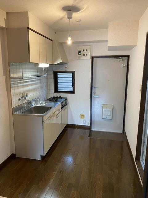 川崎市多摩区宿河原２丁目の賃貸マンションの玄関