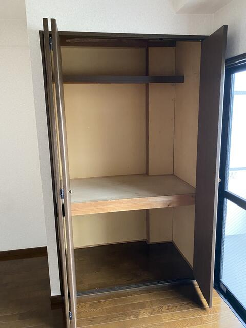 川崎市多摩区宿河原２丁目の賃貸マンションの収納