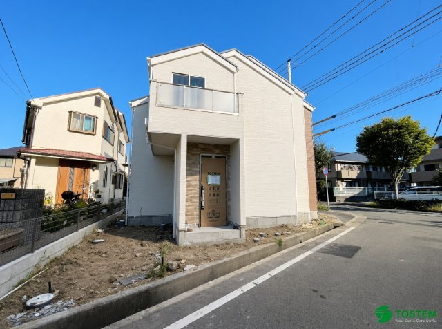 伊丹市鈴原町　第1期　新築一戸建ての外観|現在建築中！落ち着いた街並みで新生活を始めることが出来そう！周辺の物件も併せてご紹介させて頂きます！