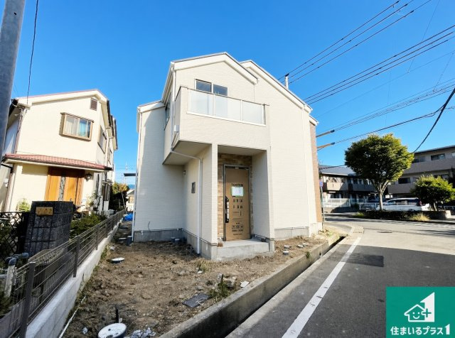 ■伊丹市鈴原町　第1期　新築一戸建ての外観|現在の進捗状況です！順調に作業進行中、完成が待ち遠しいです！詳細の間取り等、お気軽にお問い合わせください！