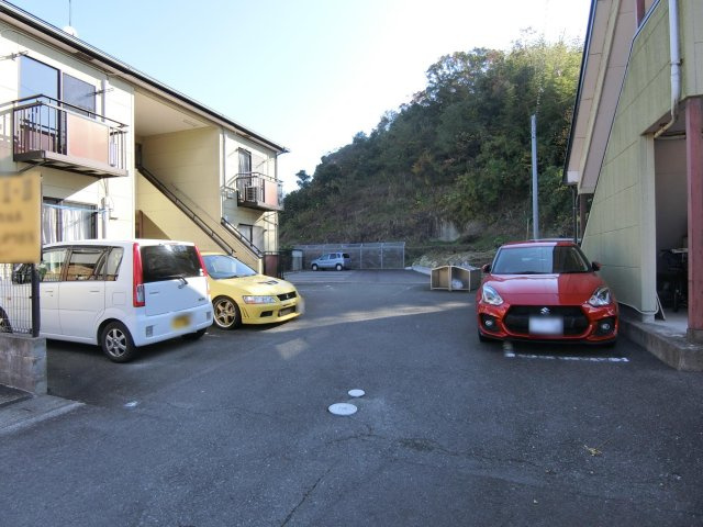 グレース華Ⅱの駐車場