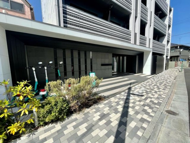 アジールコート東大井のエントランス|ゆとりのあるエントランスです