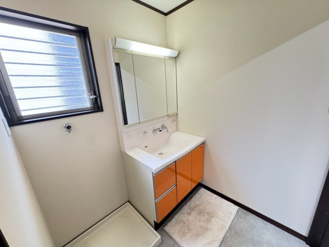 堺市西区菱木２丁　中古戸建の独立洗面台