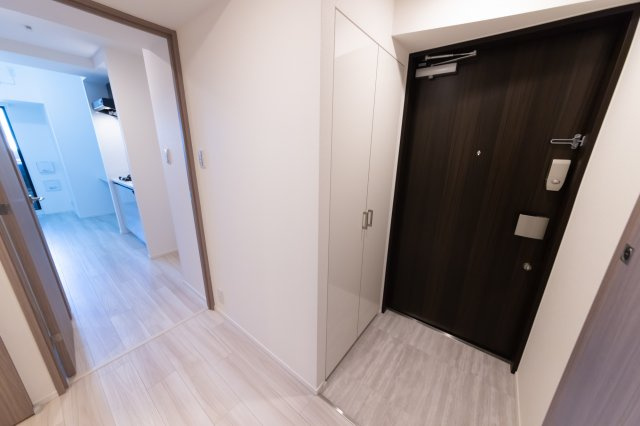 プラウドフラット文京千駄木の玄関|シンプルで使いやすい玄関です