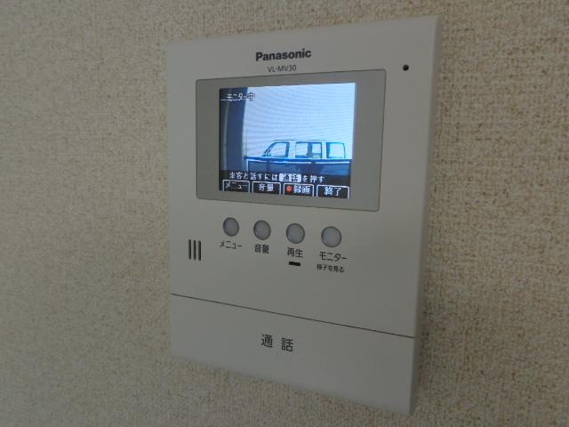 グランドロータス聖蹟の内装|カメラ付インターホン