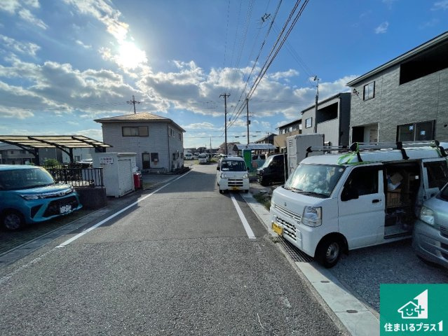 小野市神明町　第13期　新築一戸建ての前面道路含む現地写真|周辺は落ち着いた街並みの住宅地！子育てがしやすい住環境です！まだ未完成ですが、現地でしかわからない事もございます。是非一度ご覧ください。