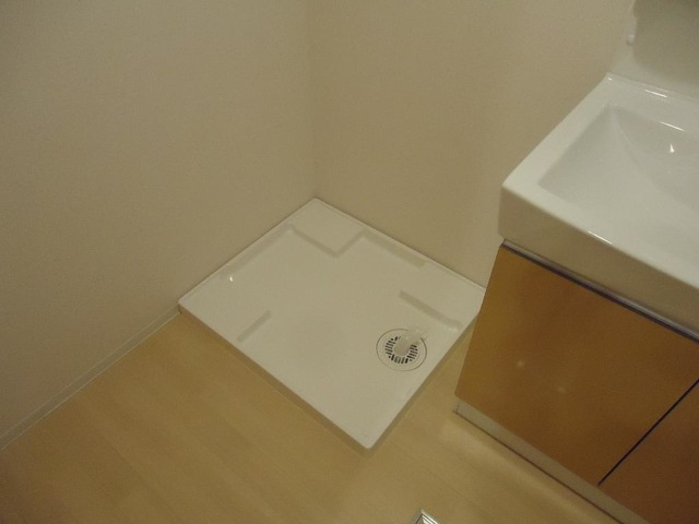 アース・御山|洗濯機置場