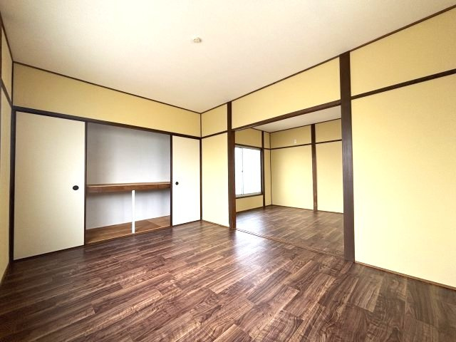 富田林市西板持町８丁目の一戸建ての洋室