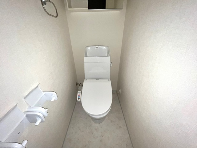ヴァンベール弐番館のトイレ|シャワー付トイレ