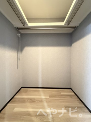 【収納】 | LiveFlat千種WEST | ★ウォークインクローゼット