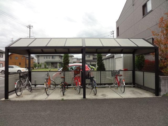 ロイヤルガーデンのその他共用部分|駐輪場