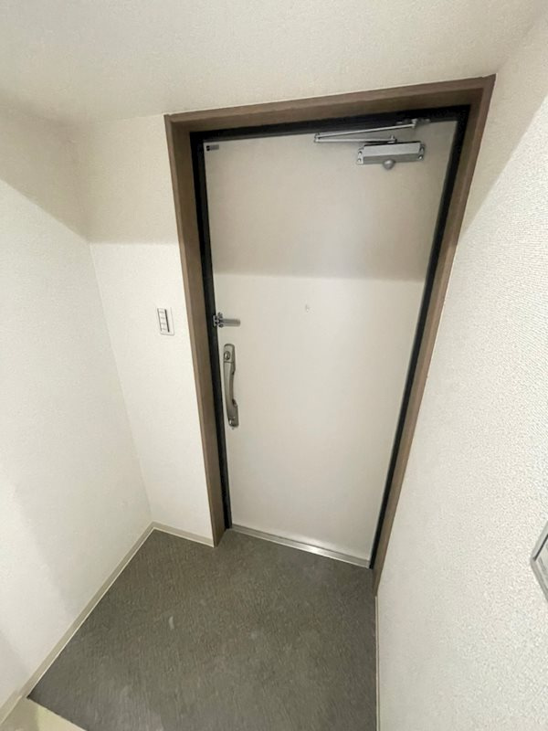 GRAN南堀江の玄関