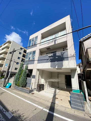 Casa Mia甲子園の外観