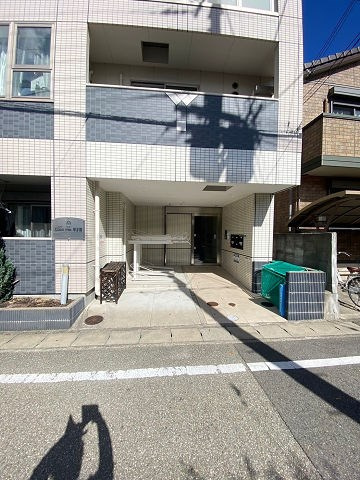 Casa Mia甲子園の外観