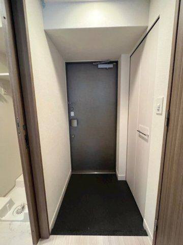 ファステート難波グランプリの玄関