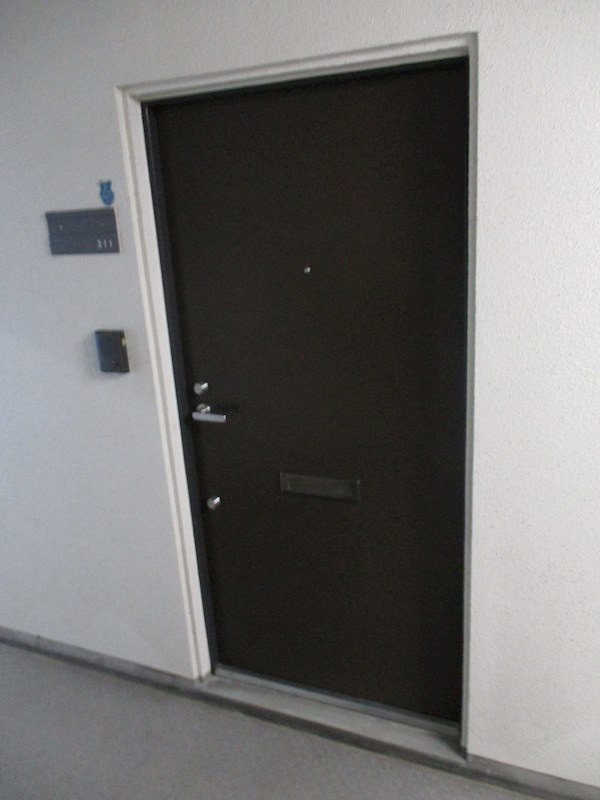 元町アーバンライフの玄関