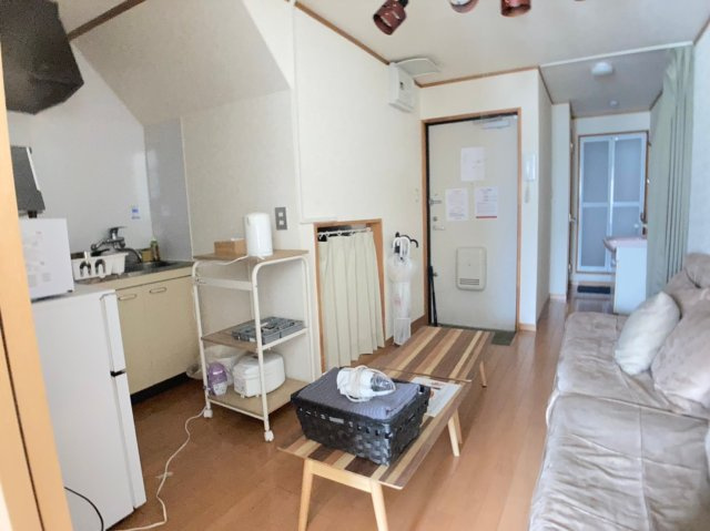 ソレイユ谷町の居間・リビング