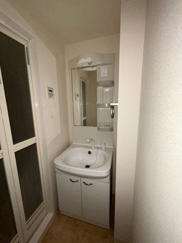 Luxe神戸WESTの洗面所