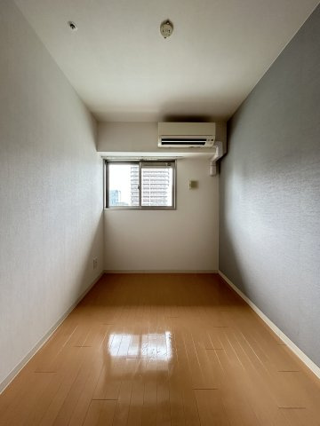 フロンティアコート堺筋本町(旧 ノーブルコート堺筋本町)の寝室