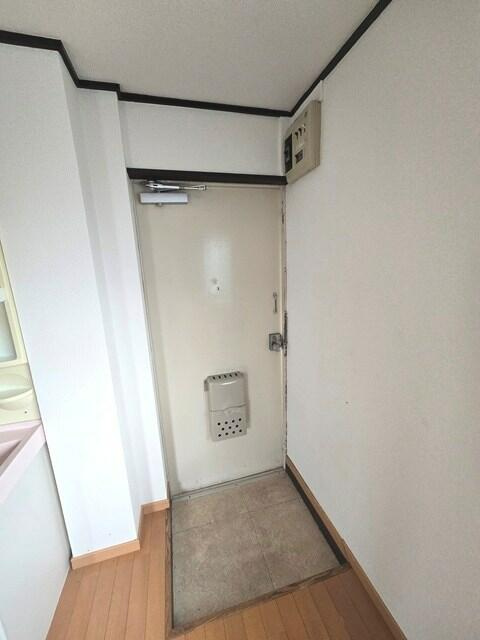 スカイハイツの玄関