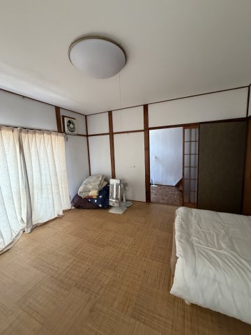 大日丘1丁目貸家の居間・リビング