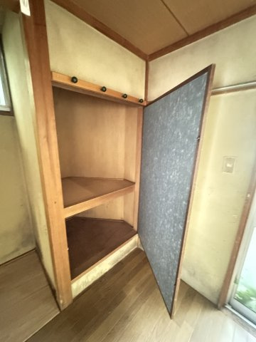 須磨区妙法寺字津江田戸建の収納