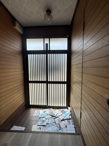 須磨区妙法寺字津江田戸建の玄関