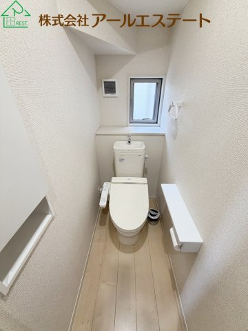 加古川市野口町良野　　中古戸建のトイレ