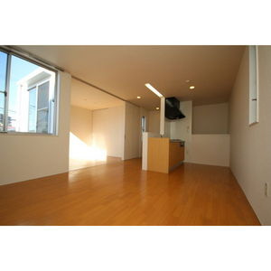 KURIcube北名古屋市沖村の居間・リビング