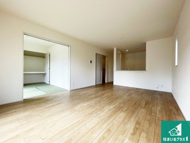 姫路市大津区長松　第4期　新築一戸建ての前面道路含む現地写真|周辺は落ち着いた街並みの住宅地！子育てがしやすい住環境です！まだ未完成ですが、現地でしかわからない事もございます。是非一度ご覧ください。