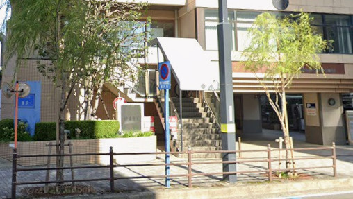 藤沢市藤沢の賃貸マンションのエントランス
