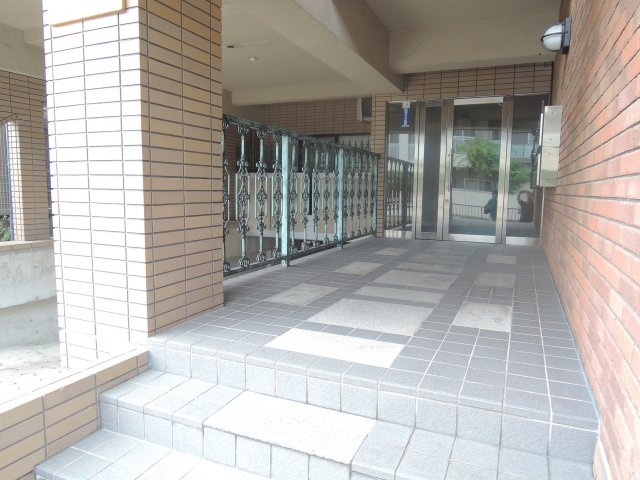 パーシモン本町の駐車場