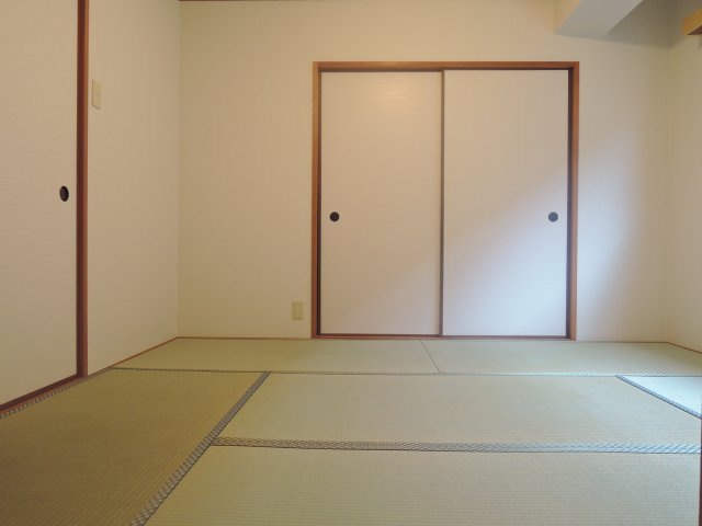パーシモン本町の収納