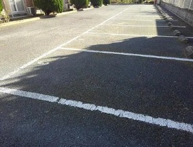 レオパレス銚子の駐車場