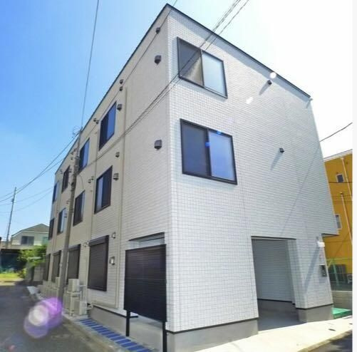 楽信マンションの外観