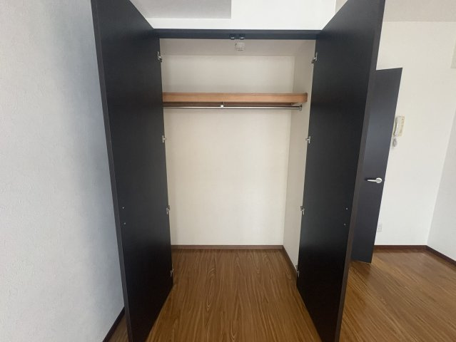 S-FORT江坂LIBERTSの収納