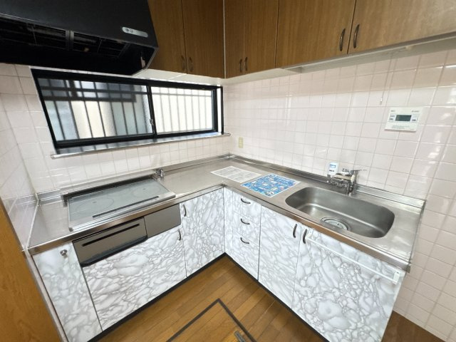 高石市西取石７丁　中古戸建のキッチン